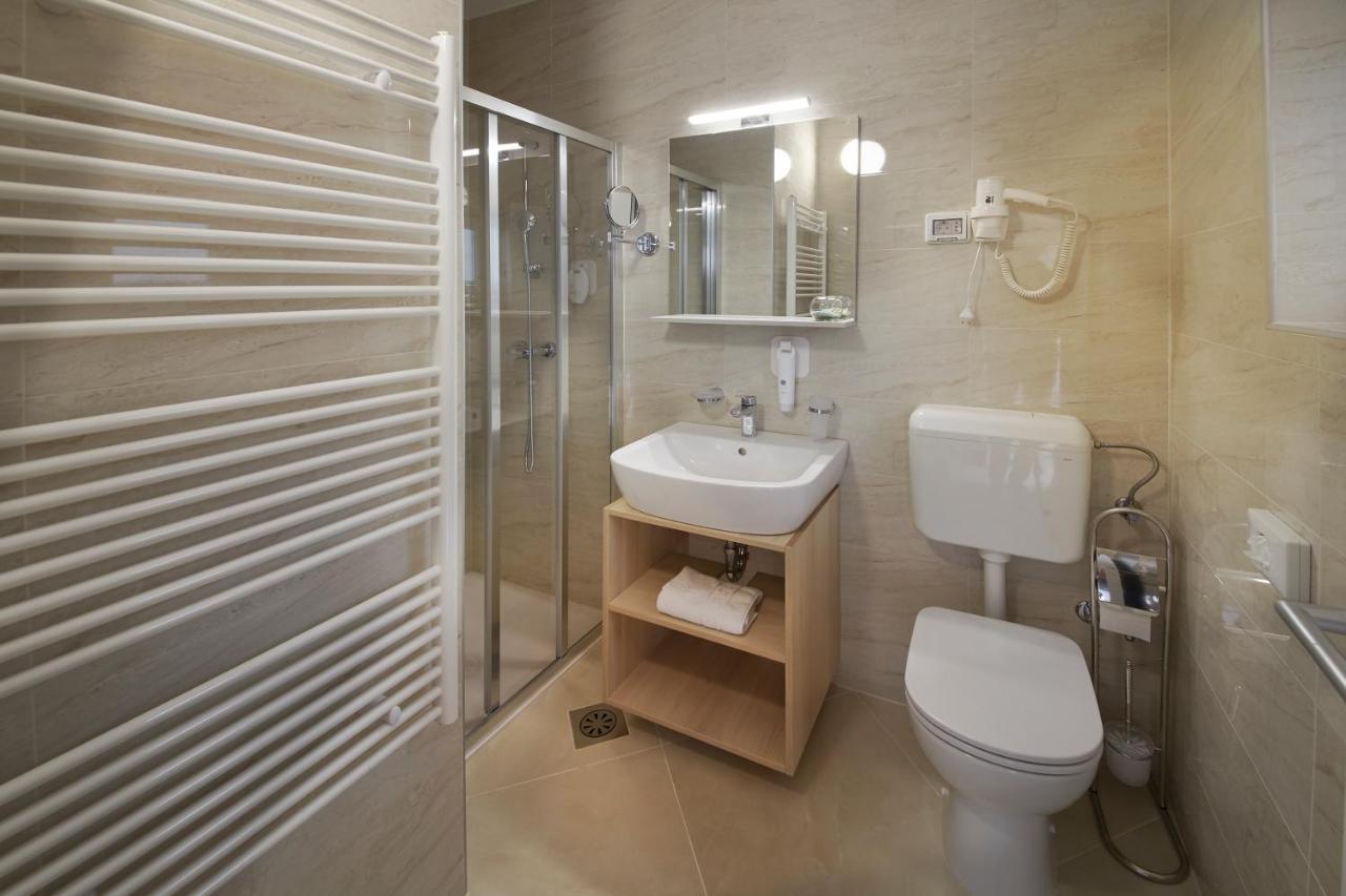 Villa Cedra - Hotel & Resort Adria อังคาราน ภายนอก รูปภาพ