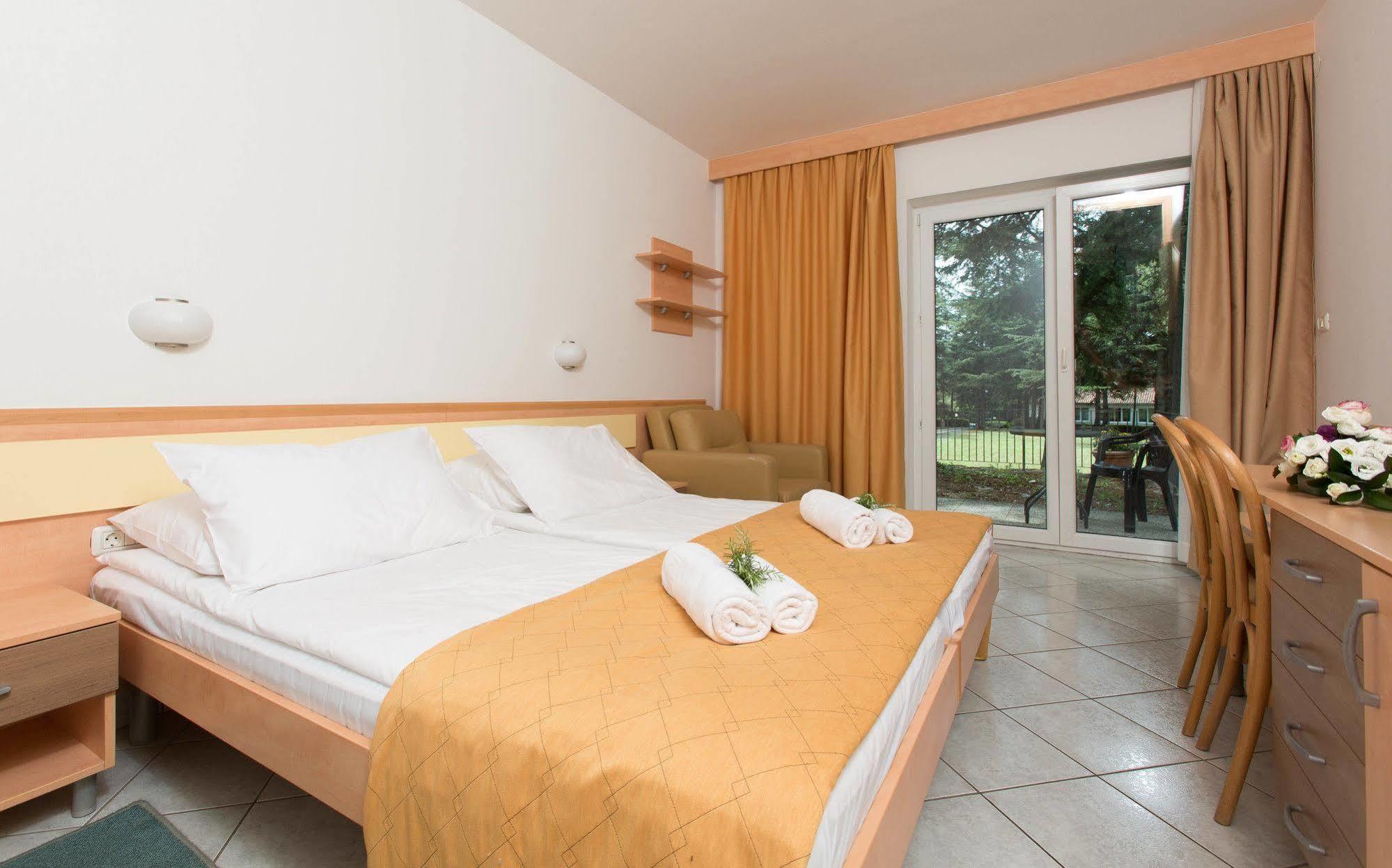 Villa Cedra - Hotel & Resort Adria อังคาราน ภายนอก รูปภาพ